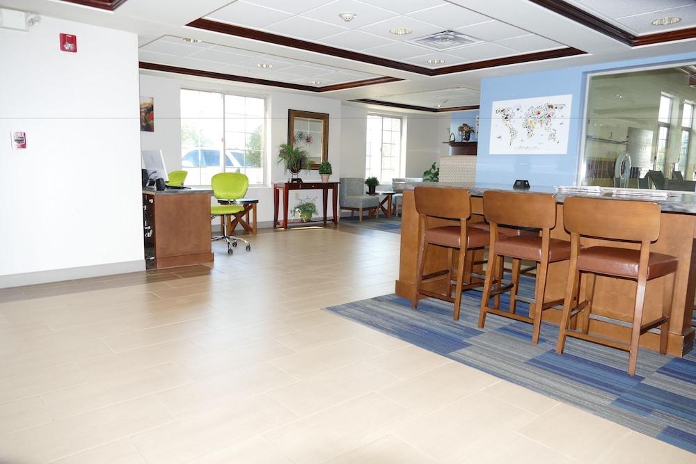 Holiday Inn Express Lebanon By Ihg Dış mekan fotoğraf